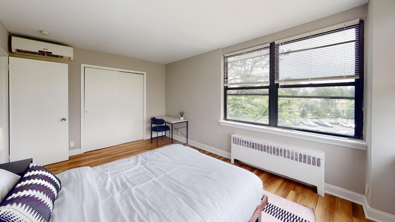Avenue · Unit A-216 2/2