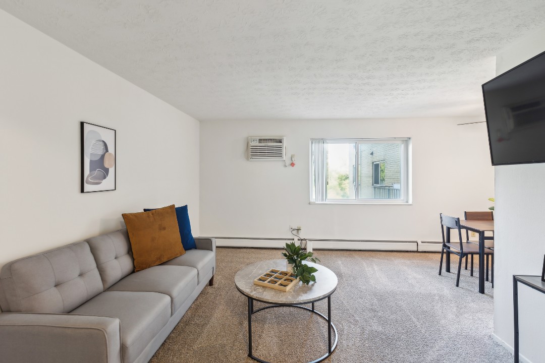 Midtown Towers 3217, · Unit 1/1