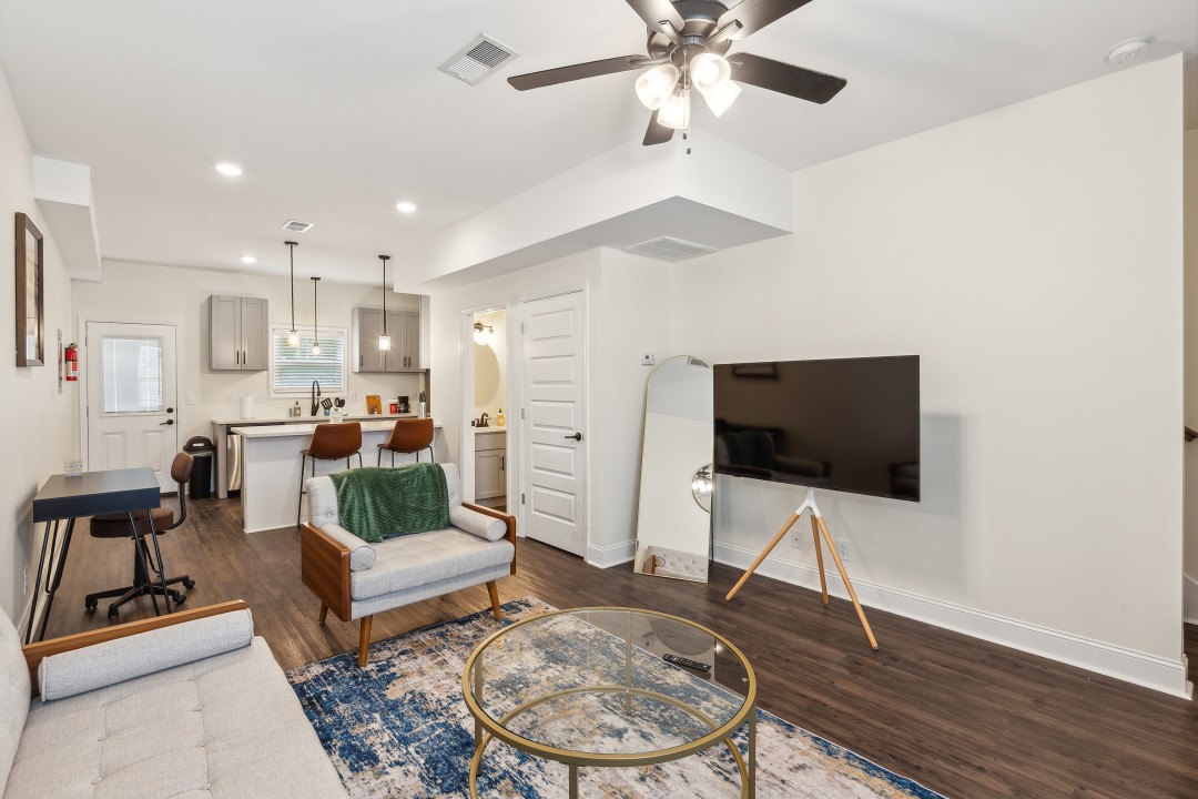Alto · Unit D8 2bd/2.5 bth