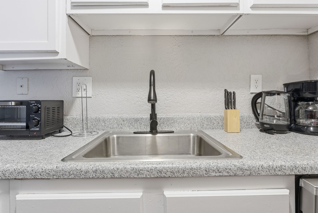 Hillcrest 8336A · Unit 2/1