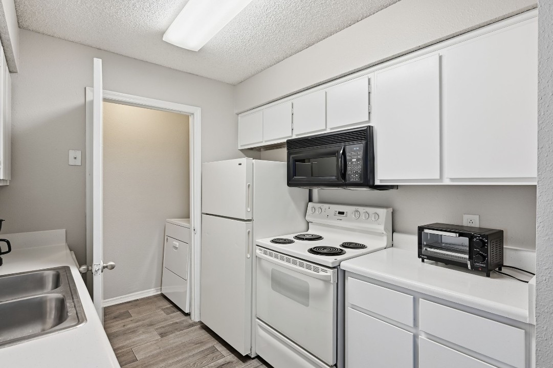 The Trails · Unit 323 2/1