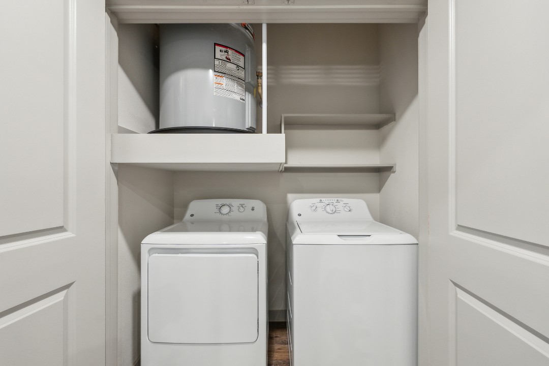 Chisholm Trace · Unit 1233 1/1