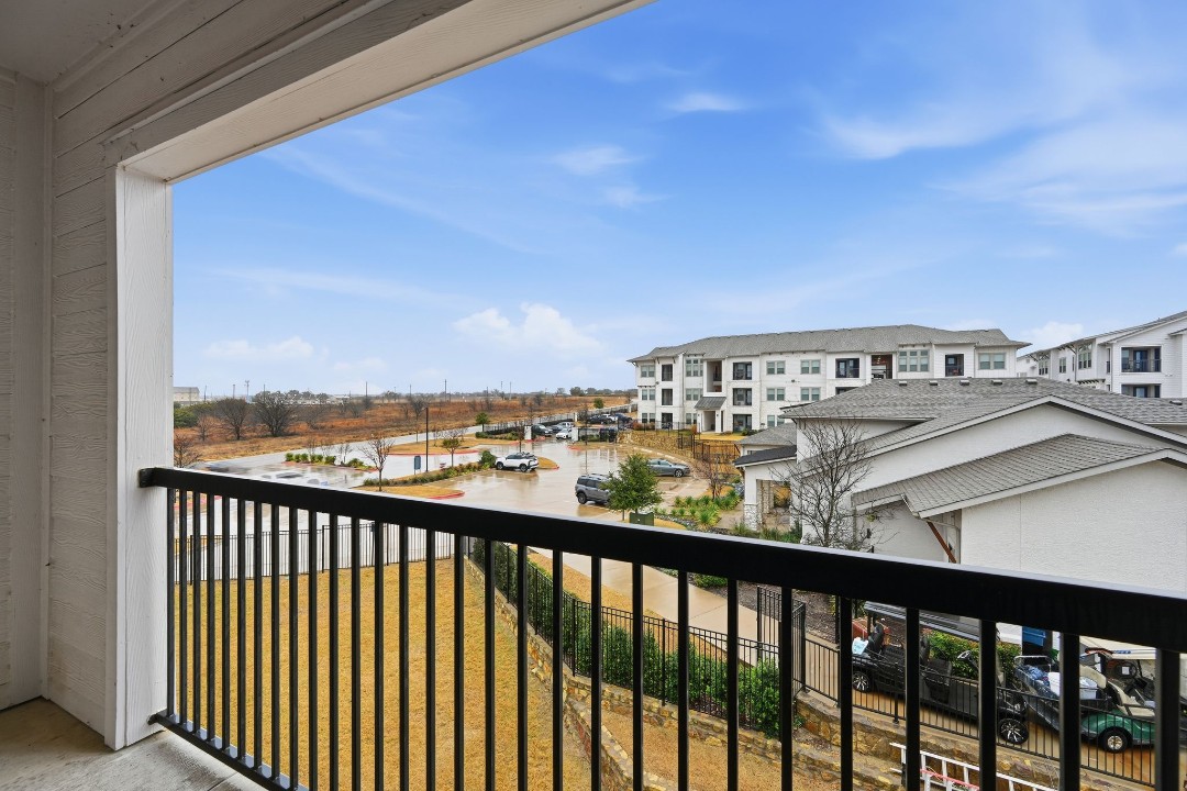 Chisholm Trace · Unit 1236 1/1