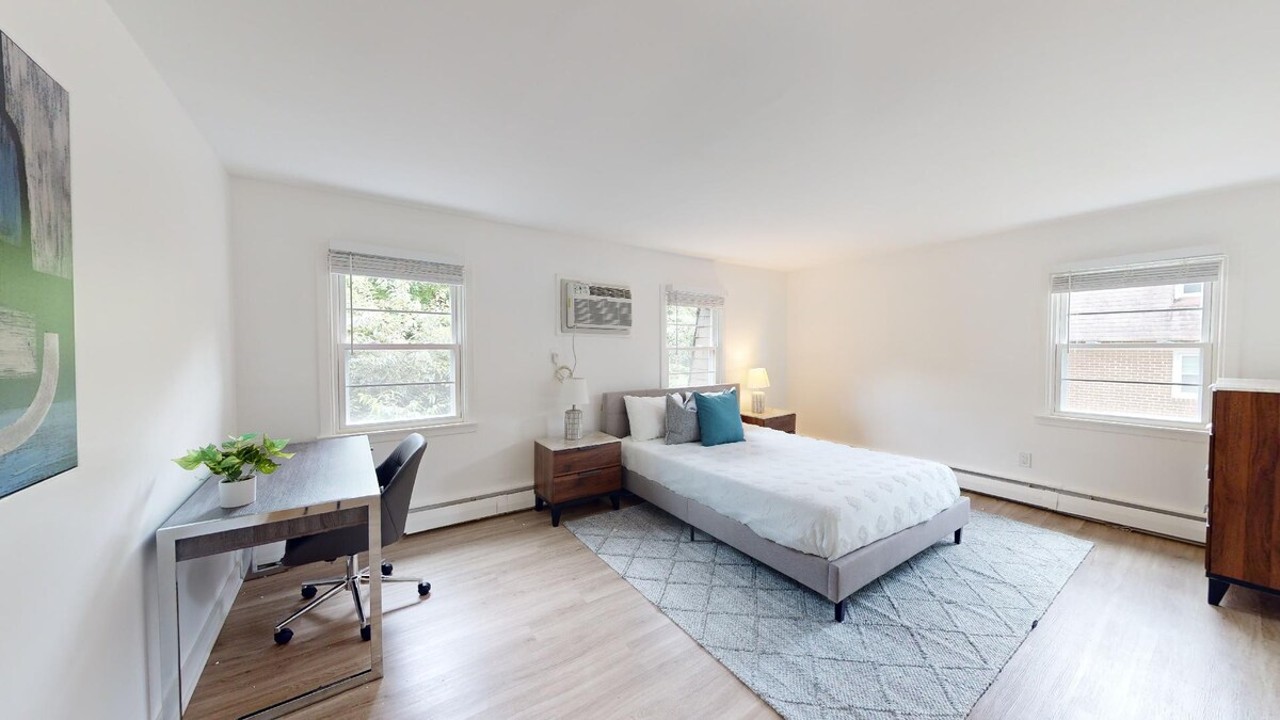 2 Bedrooms · Signature layout