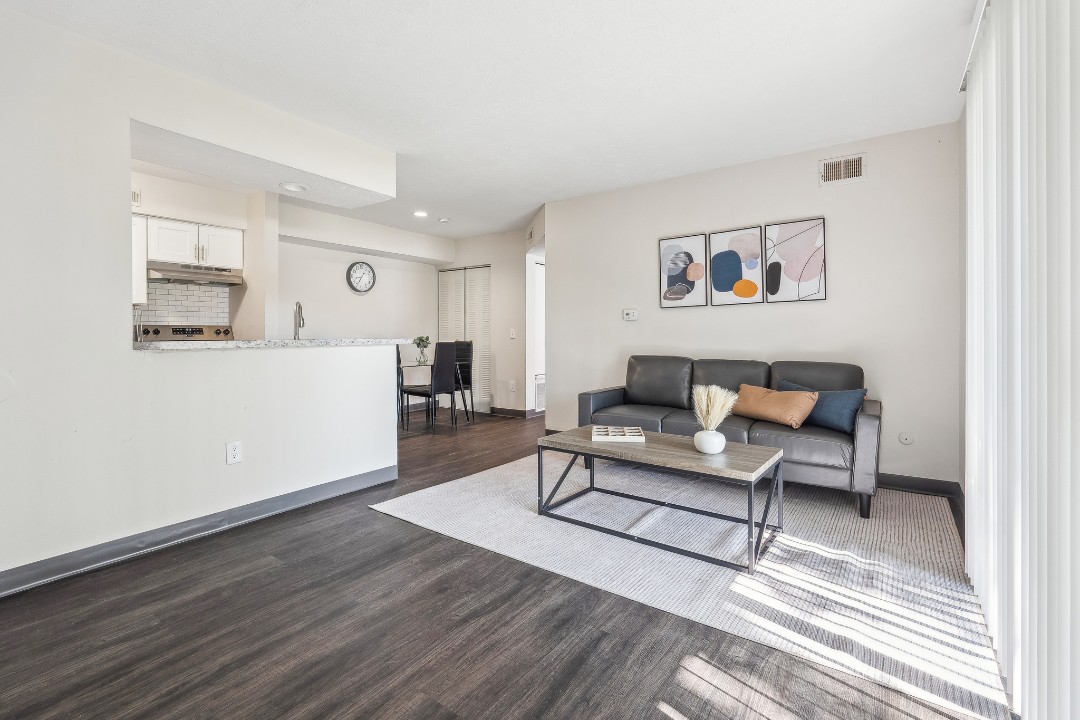 Northwoods 8208-1B · Unit 2/1
