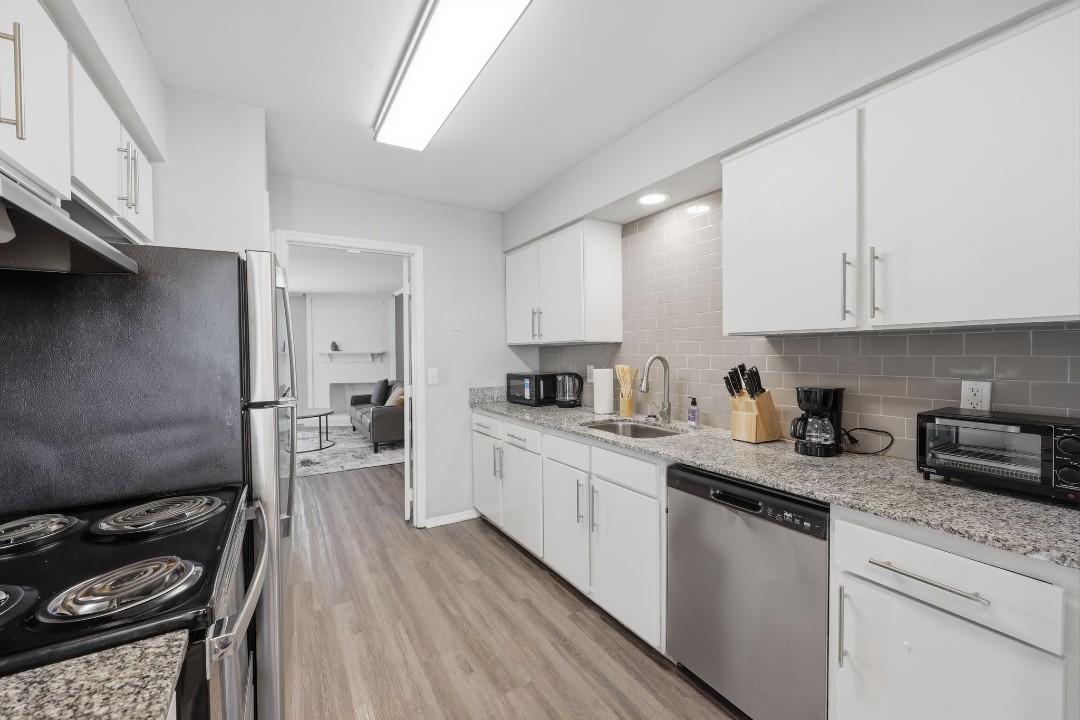 The Domain Apartments 4901C · Unit 1/1