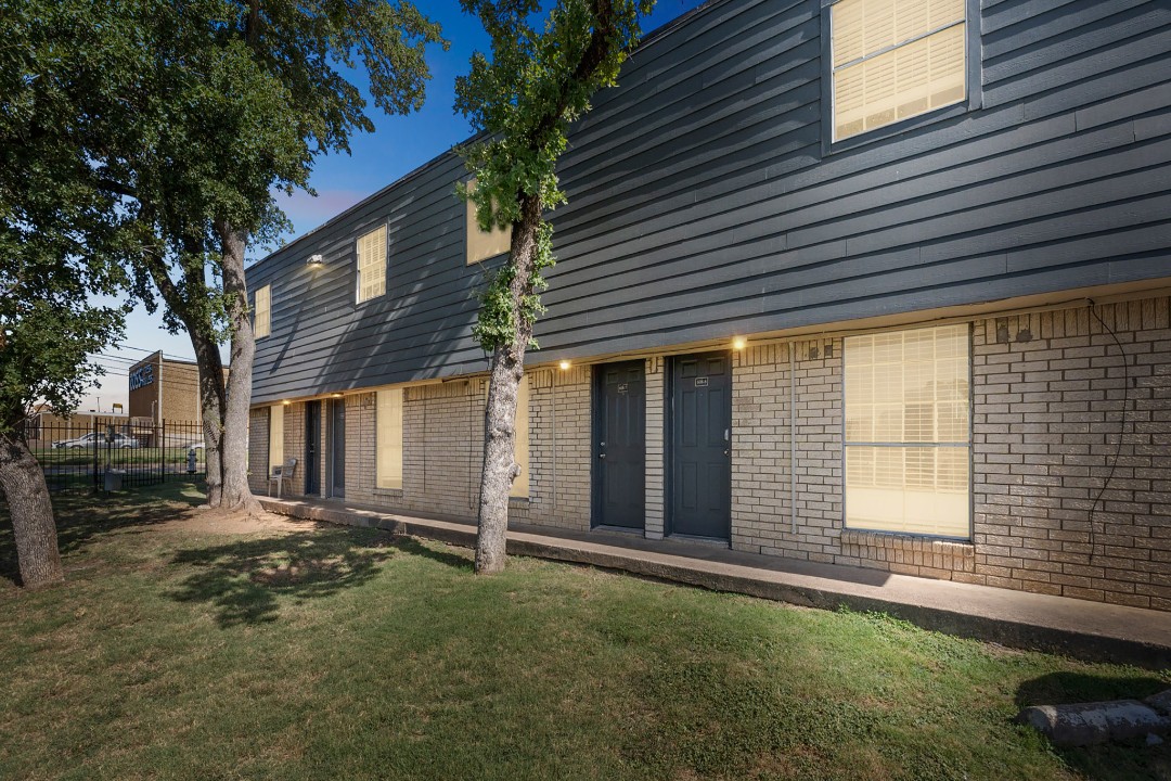 Pioneer Creek 608-08 · Unit 1/1