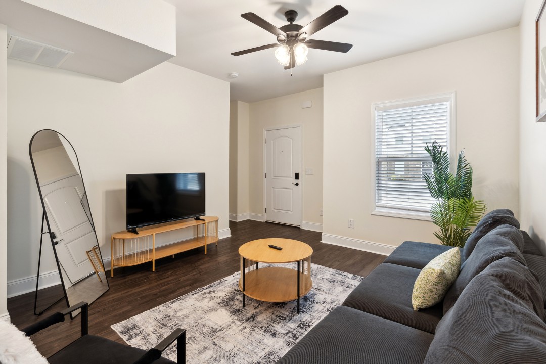Alto · Unit L3 2bd/2.5 bth