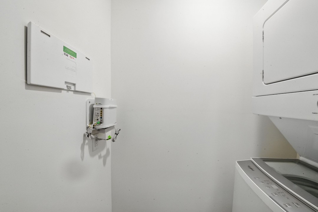 Arte Luxury townhomes O5 2/2.5