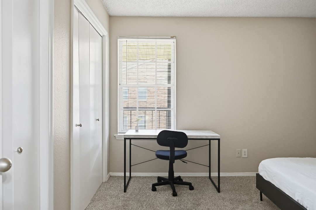 The Trails · Unit 323 2/1