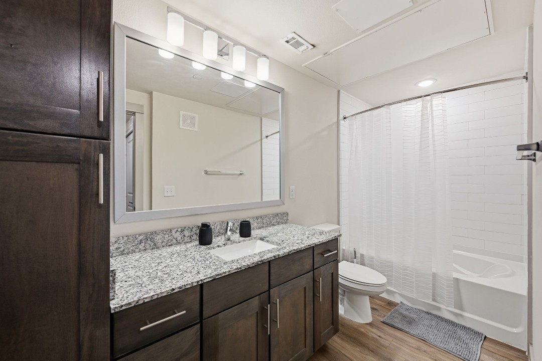 Chisholm Trace · Unit 1236 1/1