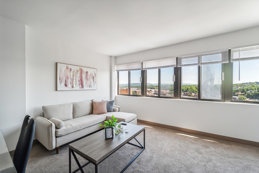 Pa Place 1301, 2br