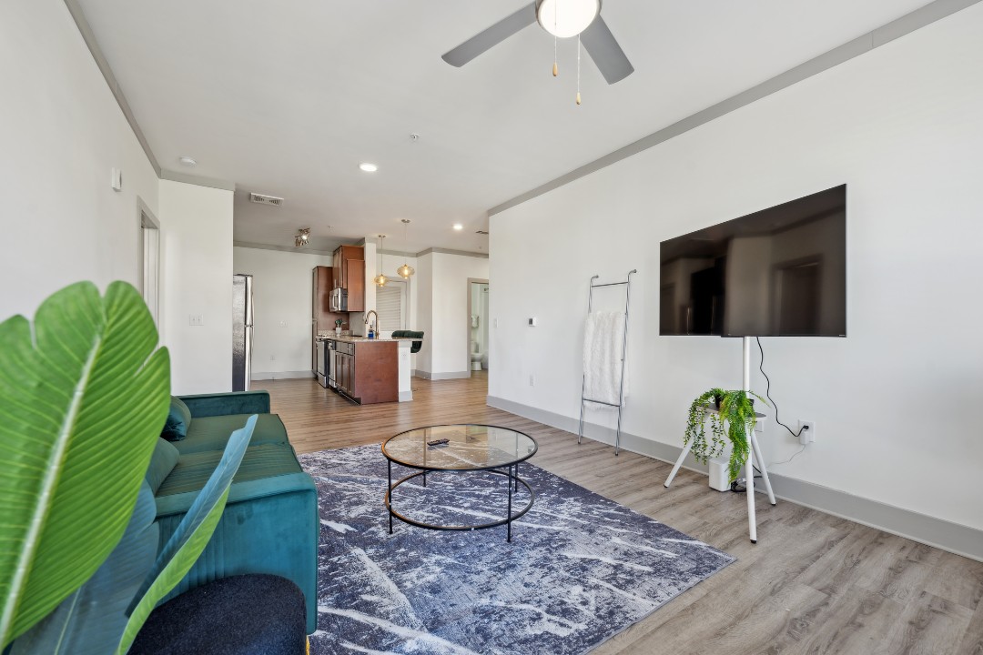 Overlook at Farragut 2205, · Unit 2/2