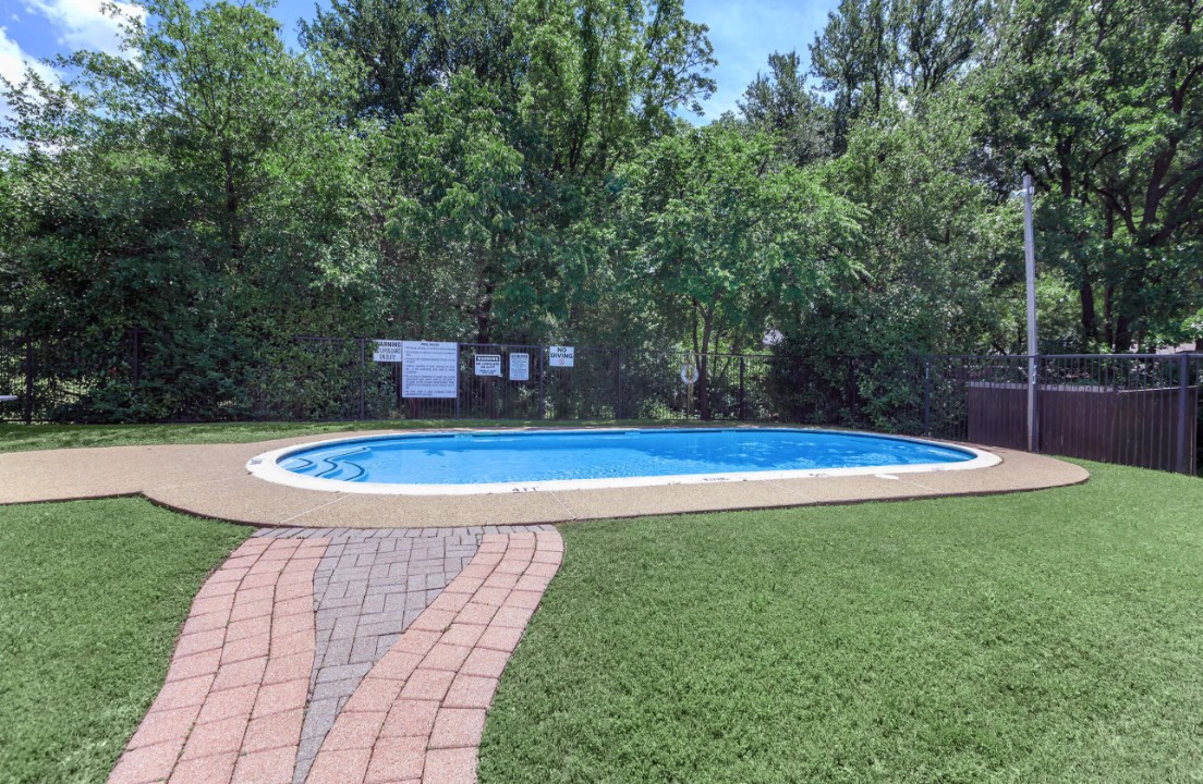 Eureka village · Unit 221 1/1