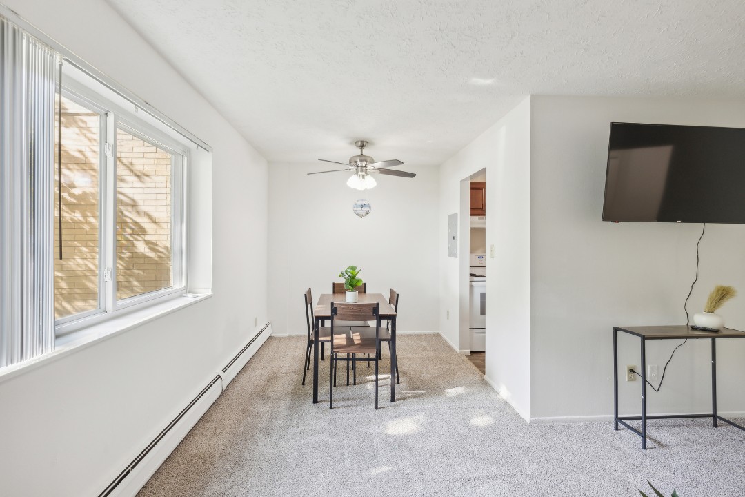 Midtown Towers 3102, · Unit 1/1