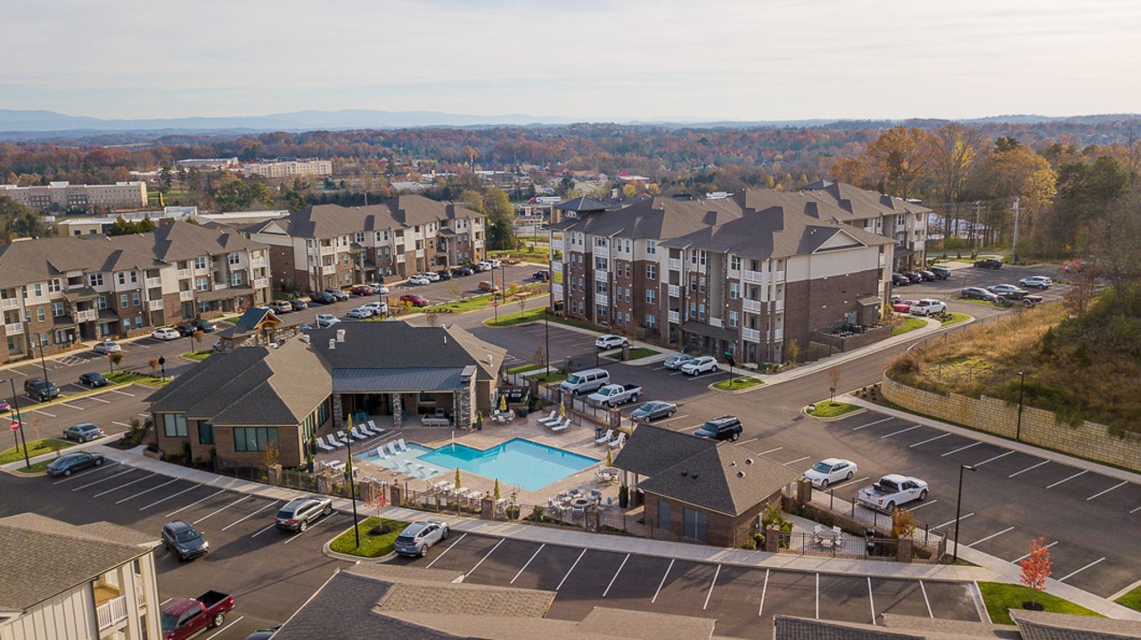 Overlook at Farragut 2302, · Unit 2/2
