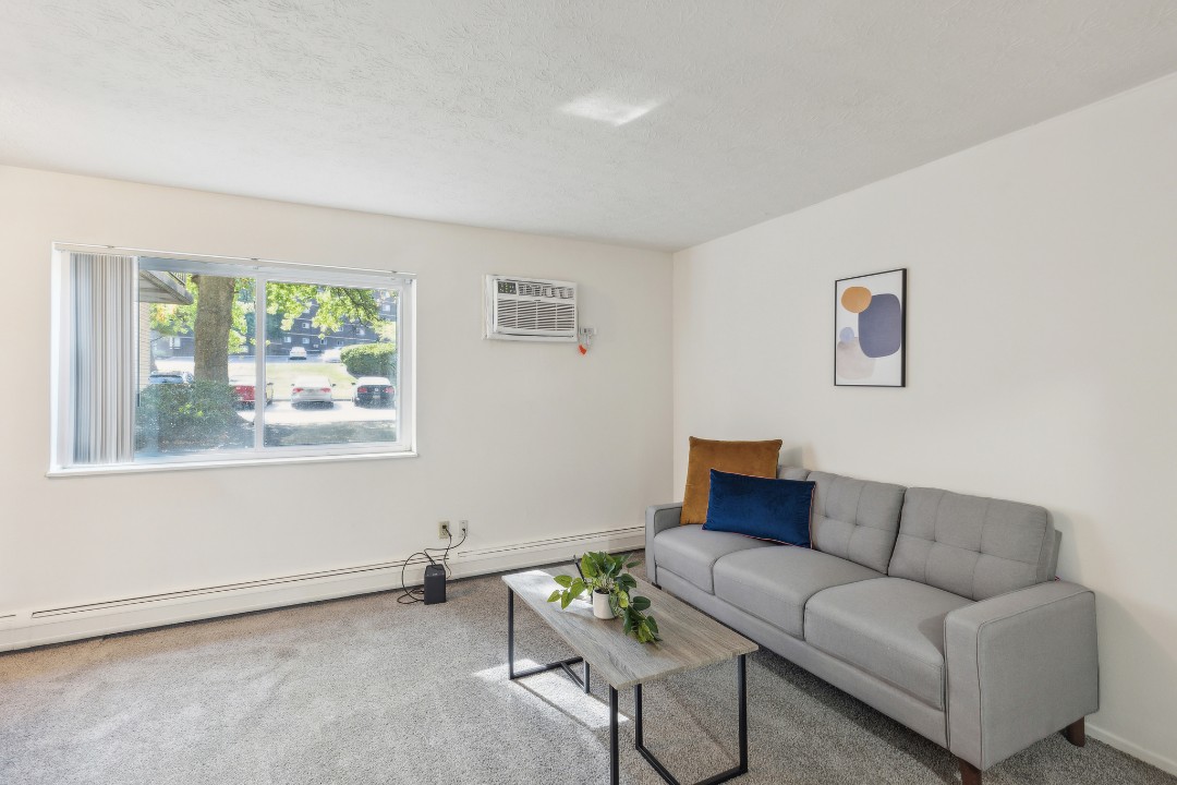 Midtown Towers 3105, · Unit 1/1