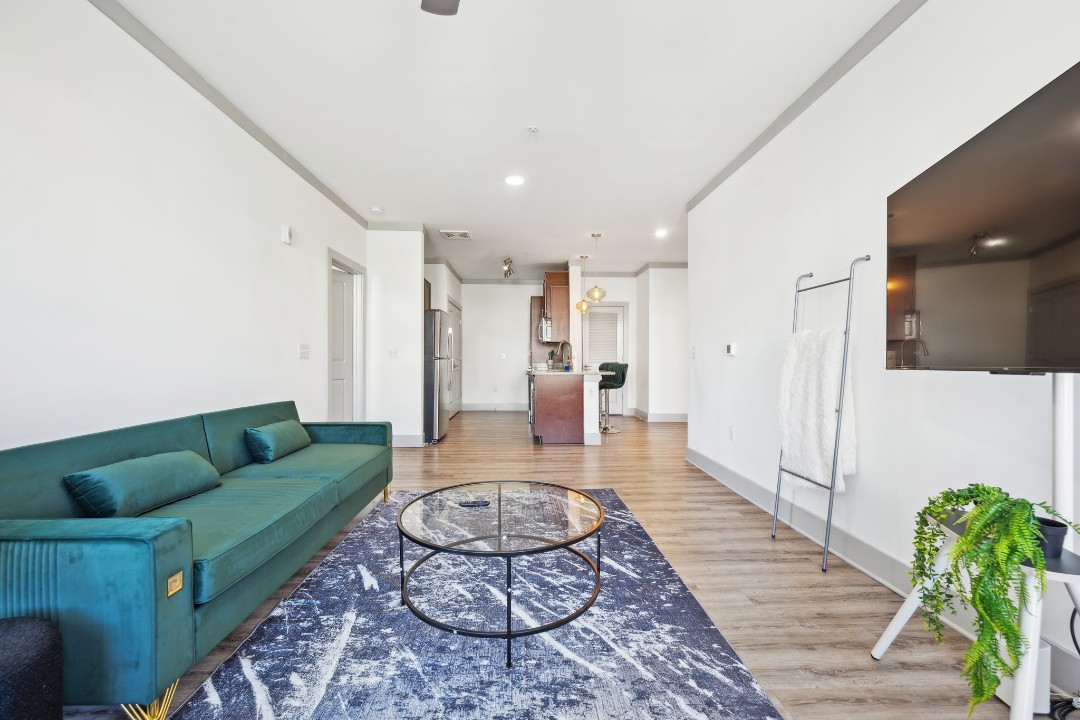 Overlook at Farragut 2205, · Unit 2/2