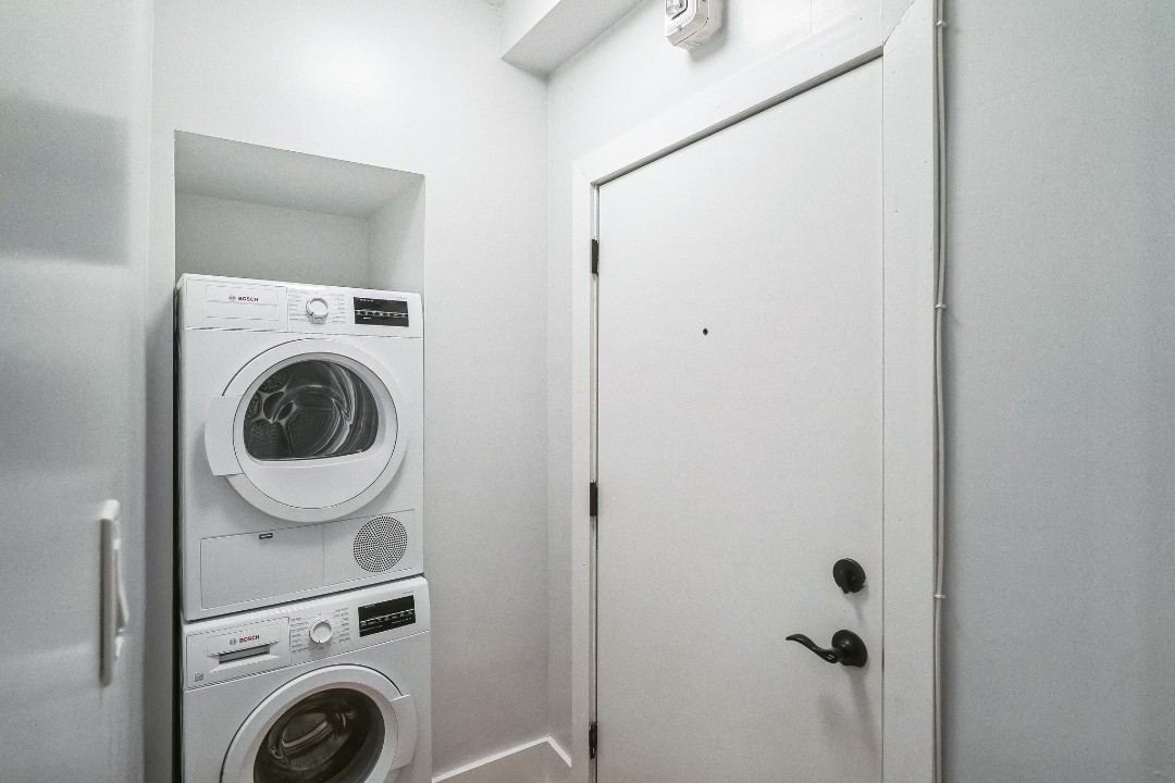 Fairfax Apartments · Unit 604 1/1