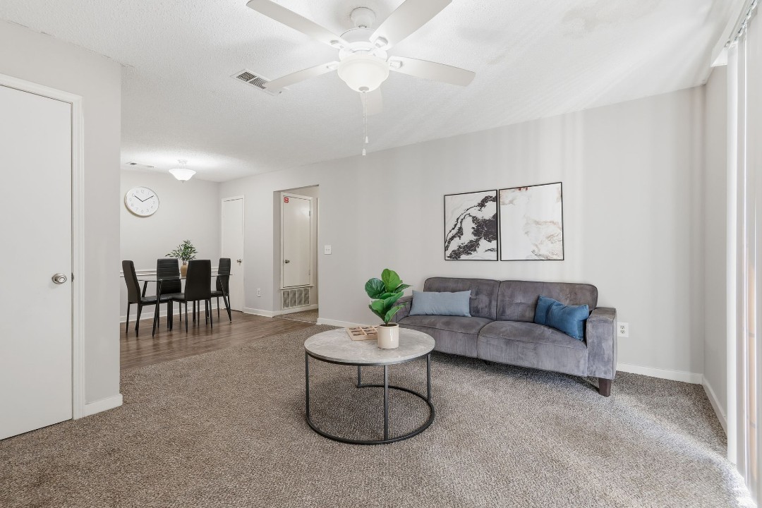 Northtown 5D · Unit 2/2