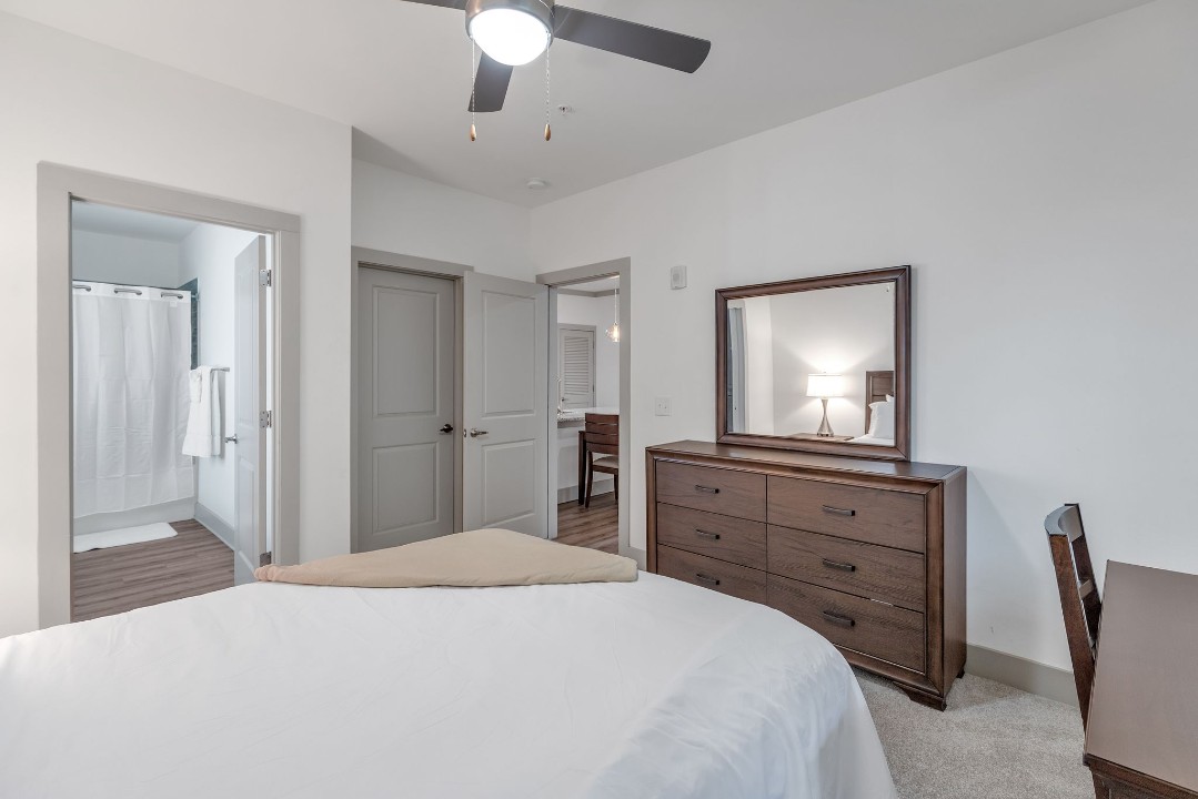 Overlook at Farragut 3212, · Unit 1/1