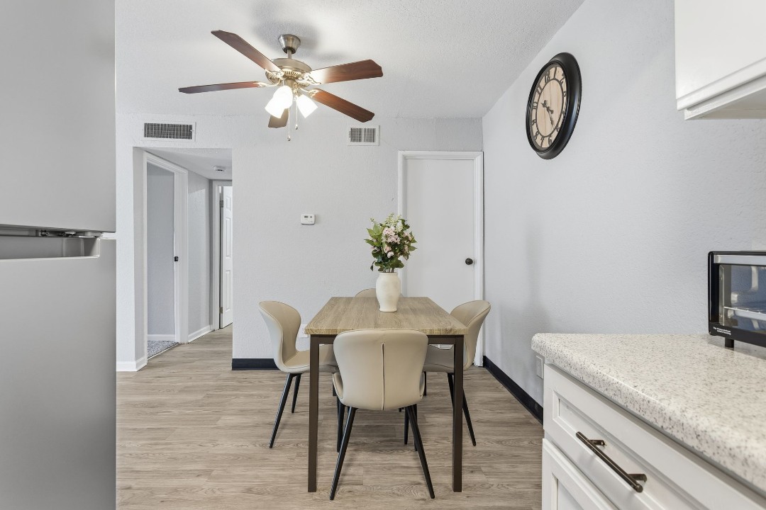 Hillcrest 8312A · Unit 1/1