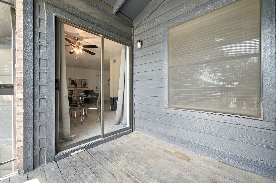 Mueller Flats · Unit 212 2/2