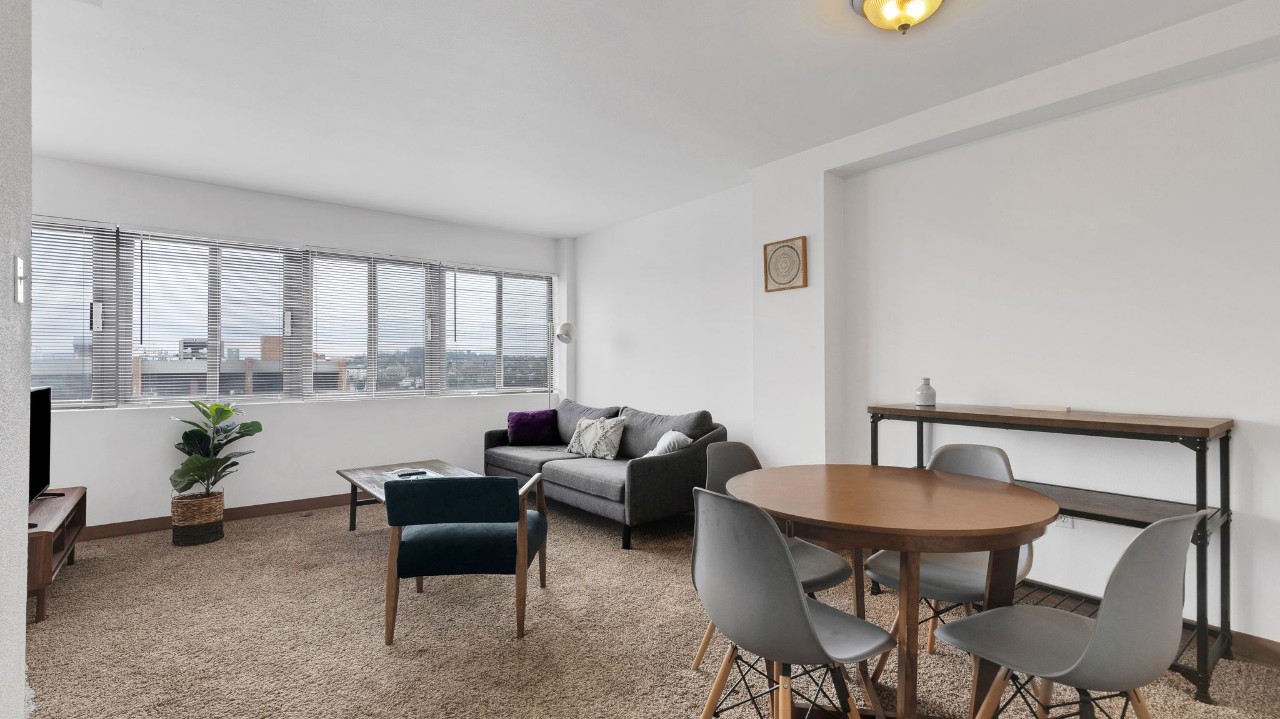 Pa Place 1009, 2br