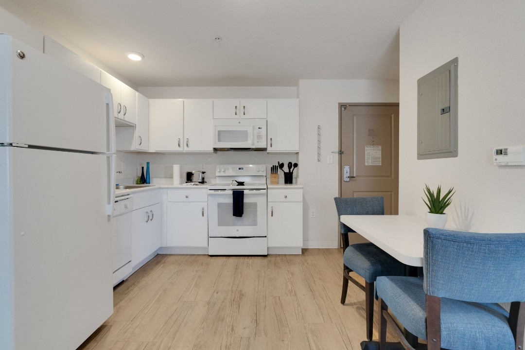 Simplicity At the Rim · Unit 1203  1/1
