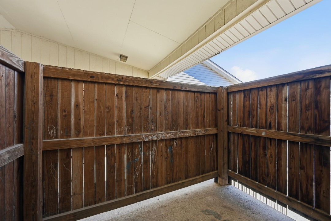 Eureka village · Unit 238 2/1