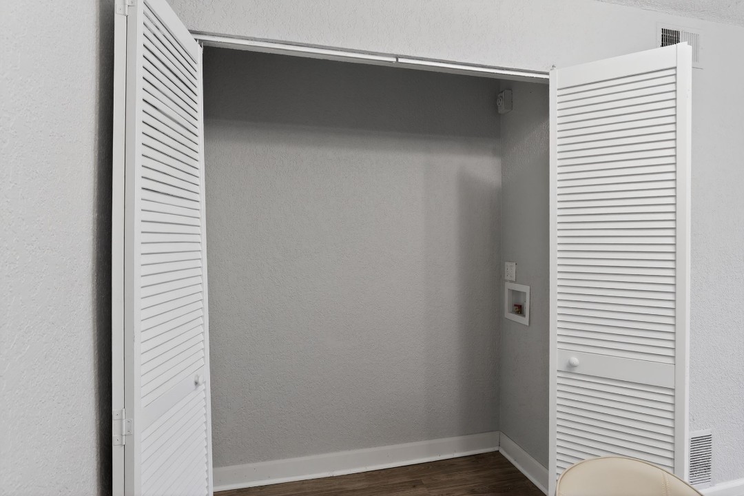 Hillcrest 8312F · Unit 2/1
