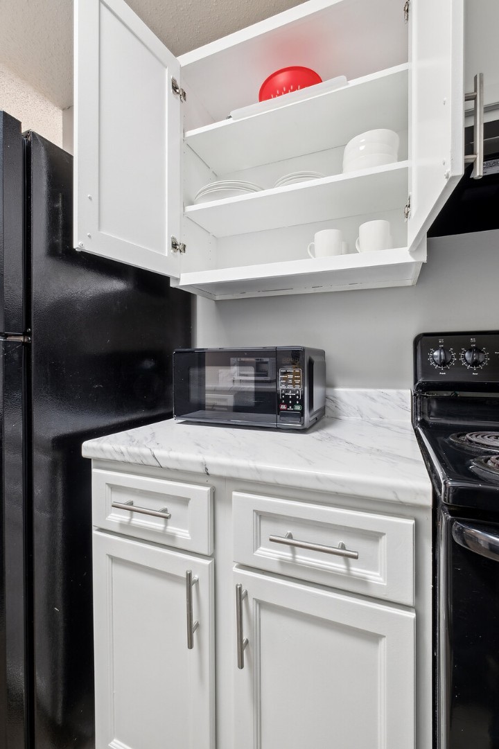 Brentwood C2 - · Unit 1/1
