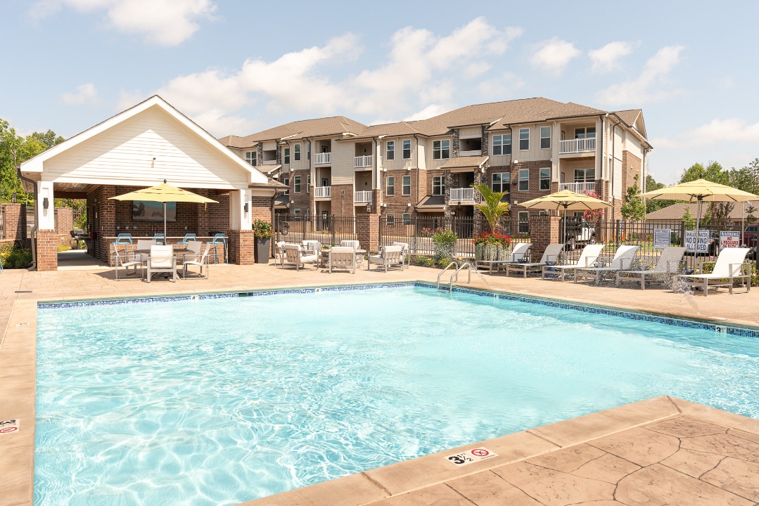 Overlook at Farragut 2205, · Unit 2/2