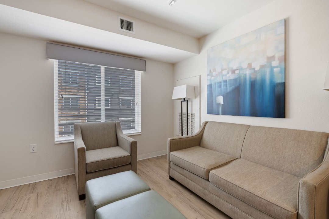 Simplicity At the Rim · Unit 1305 1/1