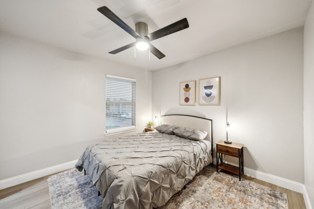 2 Bedrooms · Signature layout