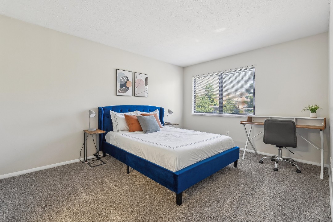 2 Bedrooms · Signature layout