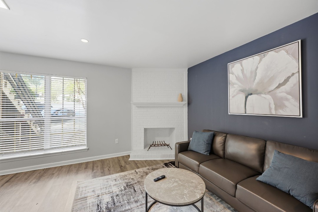 The Domain Apartments 4922B · Unit 1/1