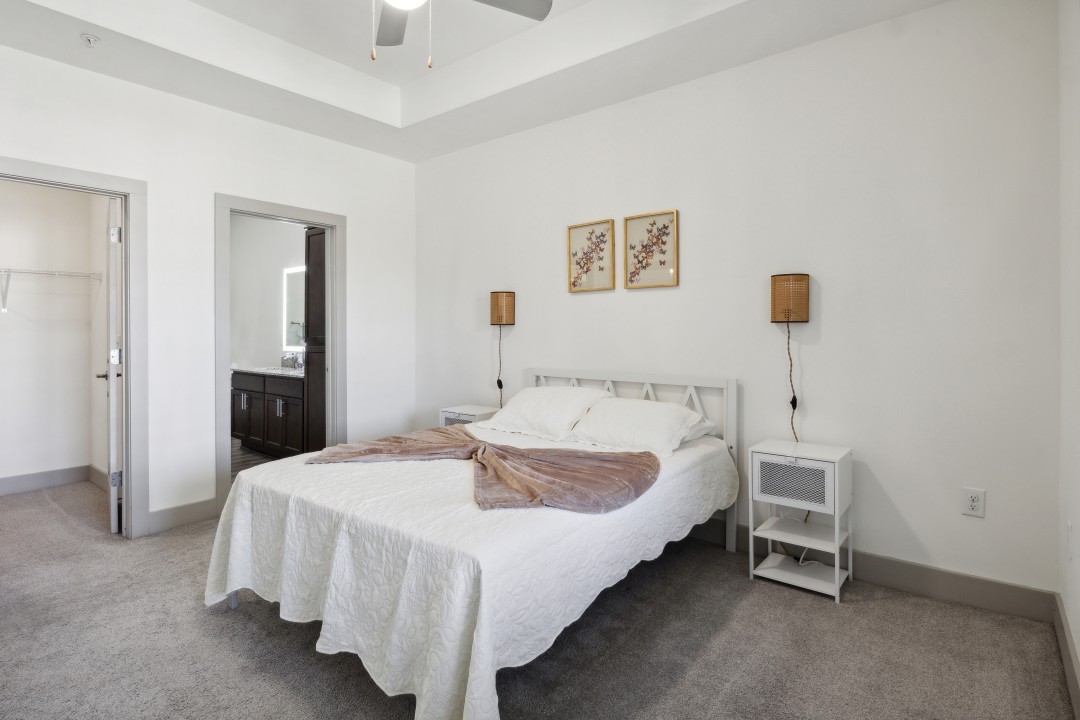 Overlook at Farragut 4302, · Unit 2/2