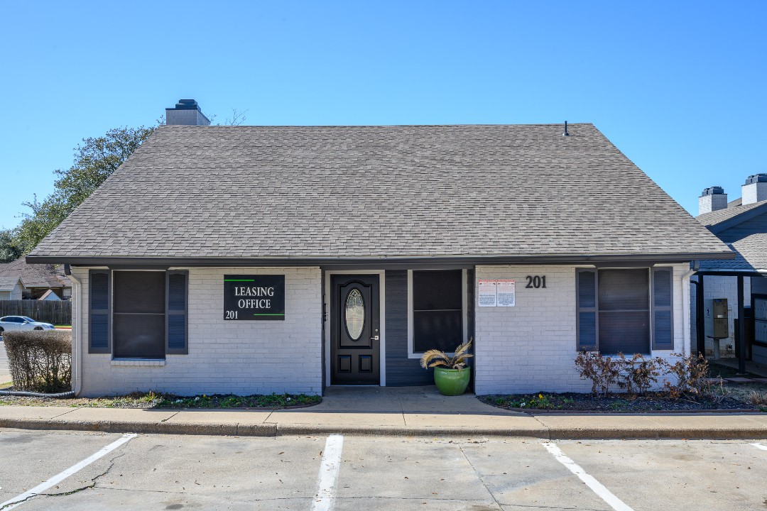 The Chandler · Unit 421 1/1
