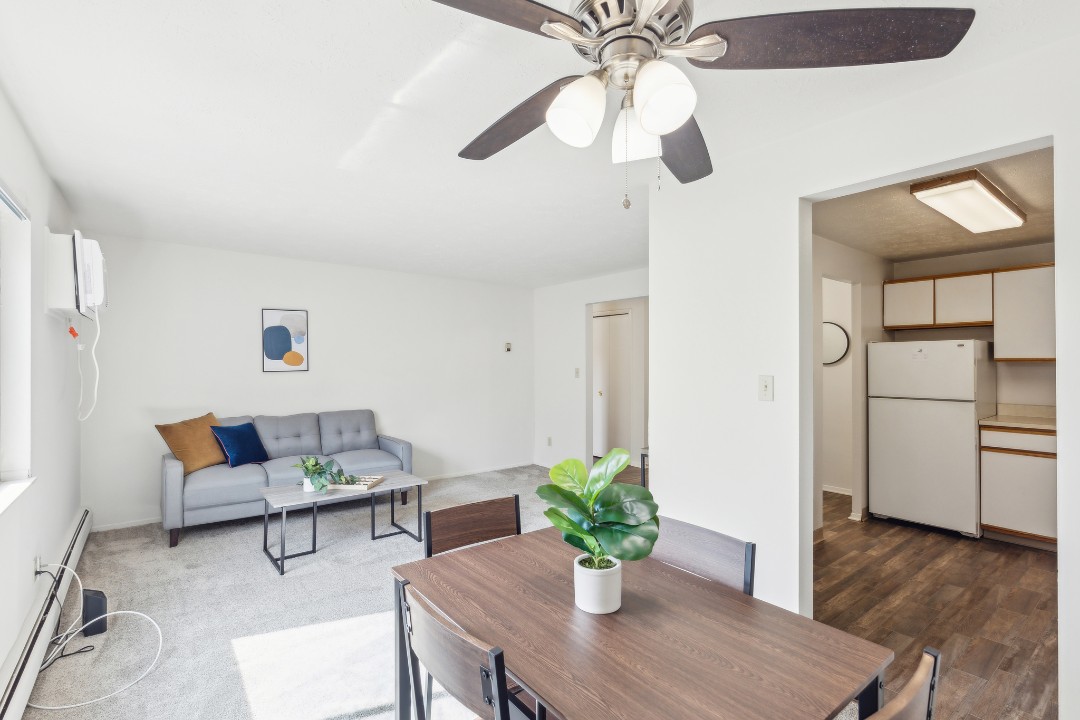 Midtown Towers 3605, · Unit 1/1