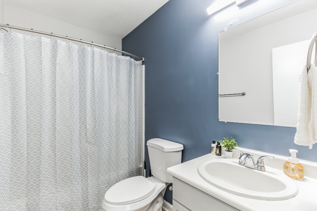 Carlson Bay, 965-301, · Unit 1/1