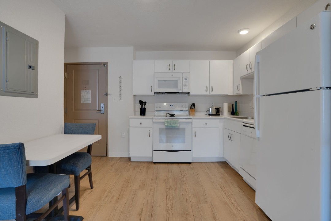 Simplicity At the Rim · Unit 1407 1/1