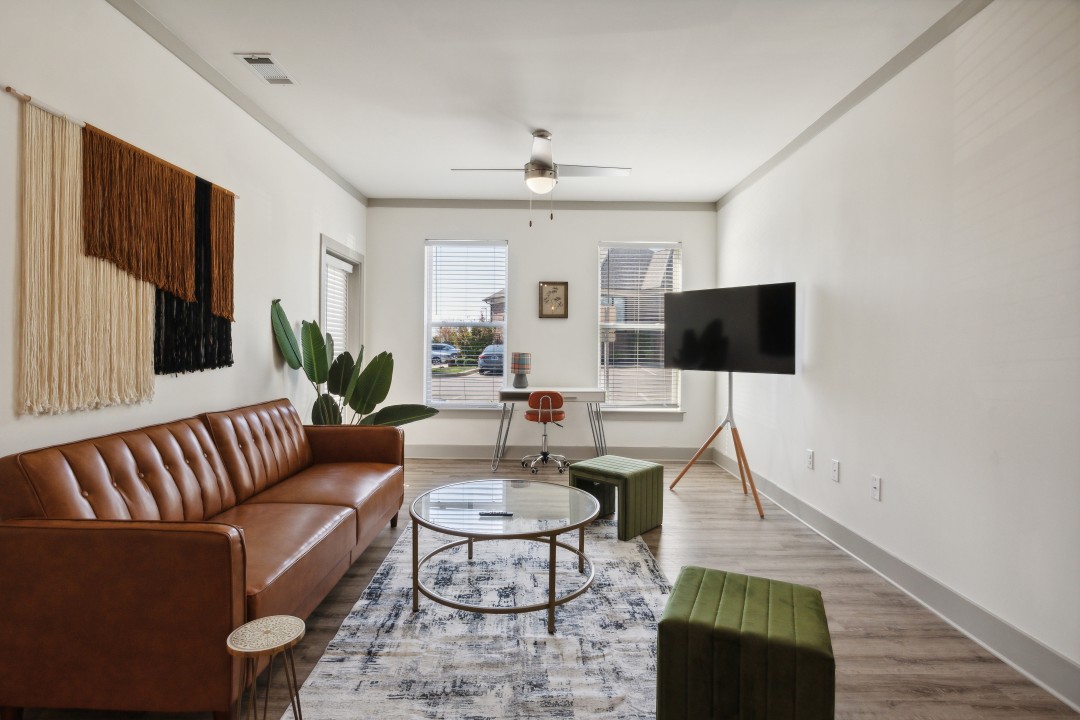 Overlook at Farragut 5106, 1BD/1BA