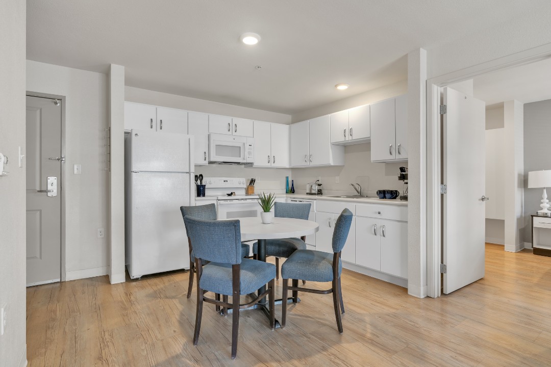 Simplicity At the Rim · Unit 1321 2/2