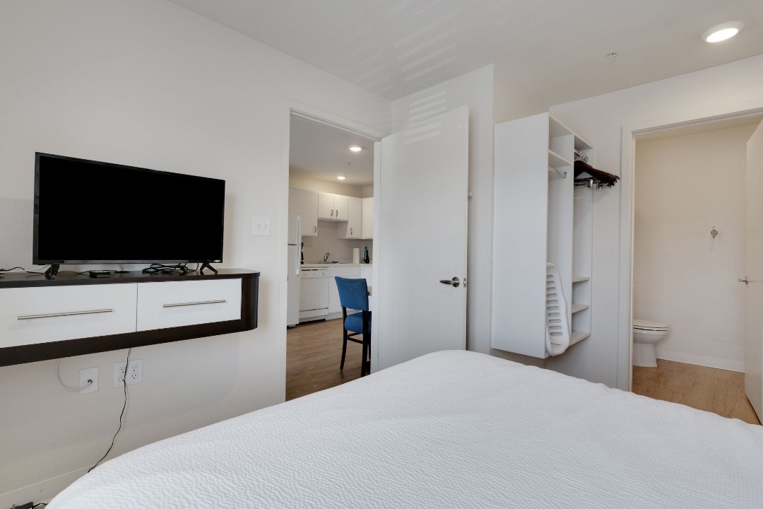 Simplicity At the Rim · Unit 1212  1/1
