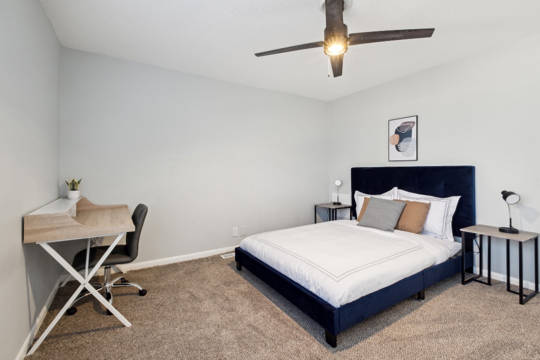 2 Bedrooms · Signature layout