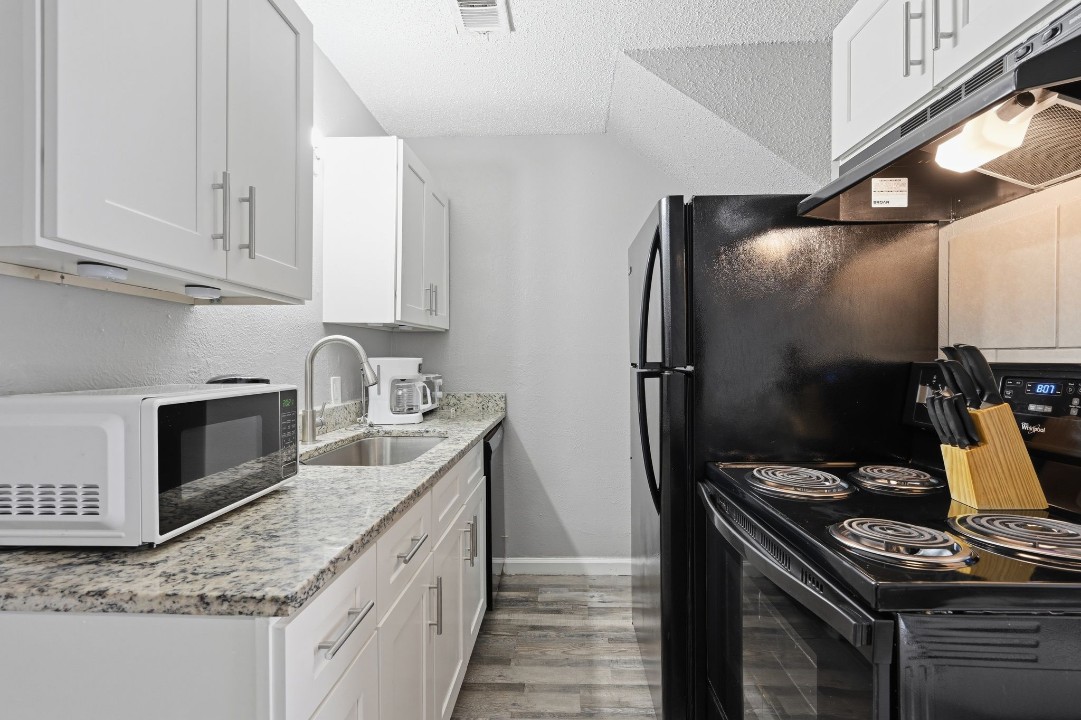 Pioneer Creek 604-01 · Unit 1/1
