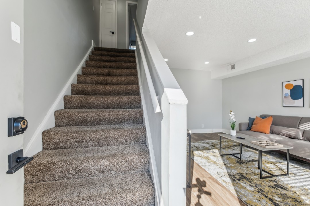 Brentwood Hills, S6 - 2/1.5