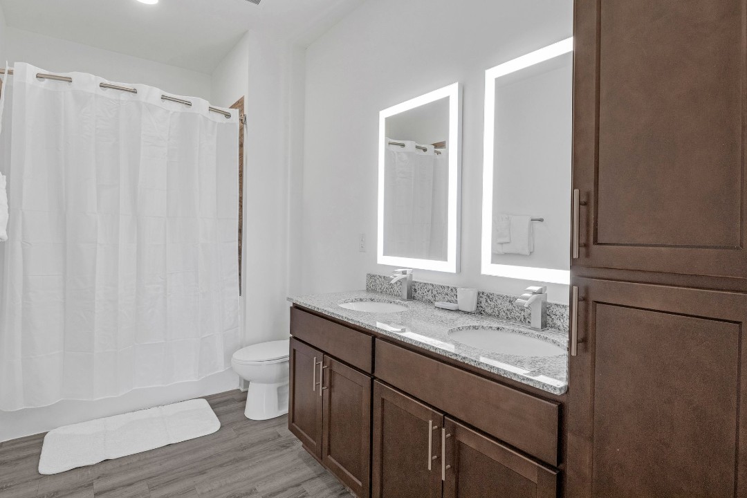 Overlook at Farragut 3210, 1BD/1BA