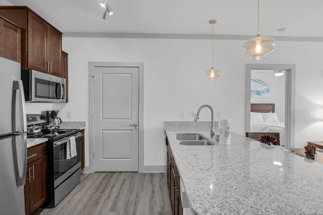 Overlook at Farragut 3210, 1BD/1BA